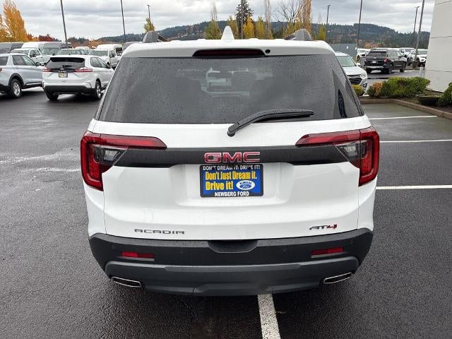 2023 GMC Acadia AWD AT4