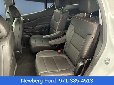 2023 GMC Acadia AWD AT4