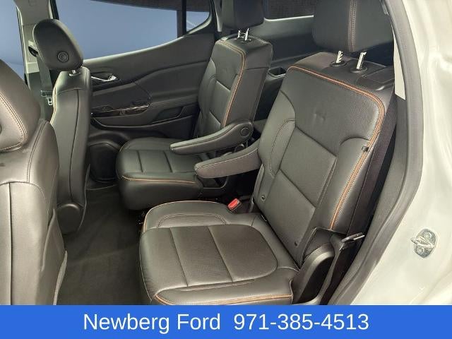 2023 GMC Acadia AWD AT4