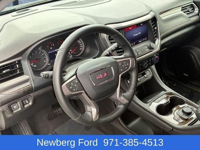 2023 GMC Acadia AWD AT4