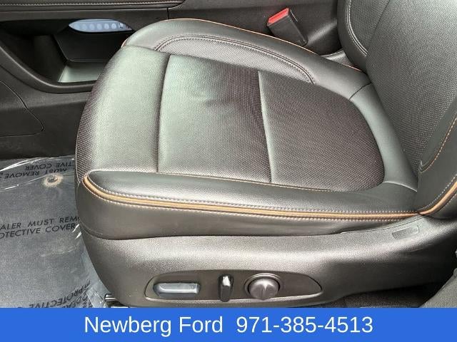 2023 GMC Acadia AWD AT4