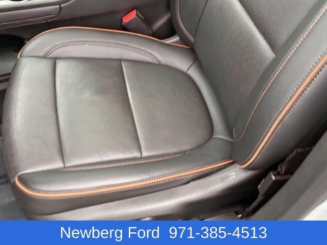 2023 GMC Acadia AWD AT4