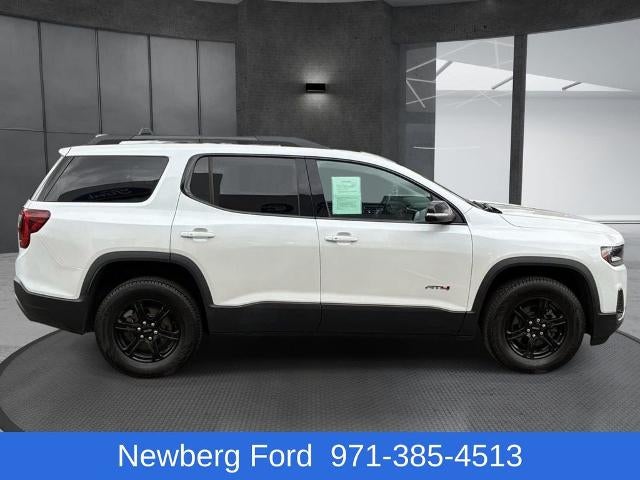 2023 GMC Acadia AWD AT4