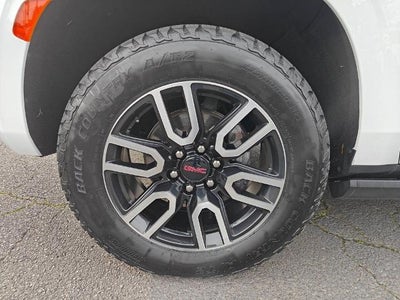 2023 GMC Yukon 4WD 4dr AT4