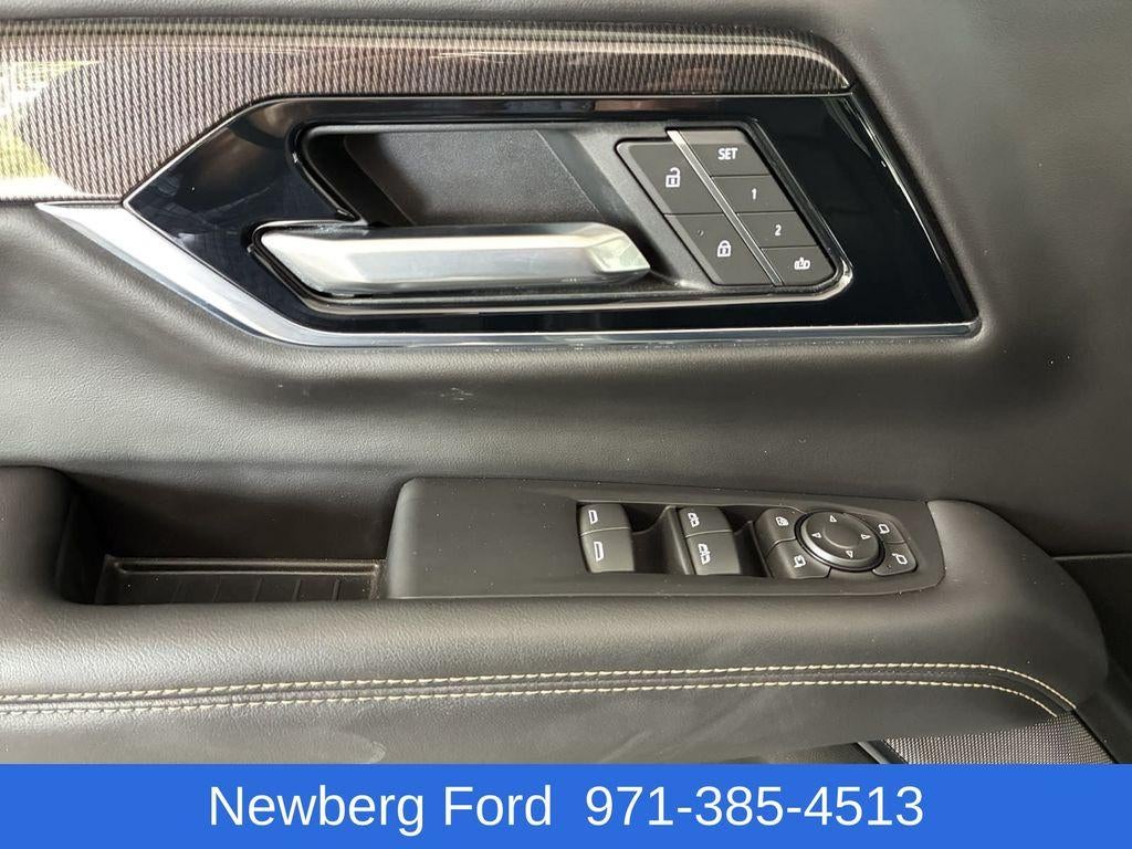 2025 GMC Yukon XL 4WD 4dr Elevation