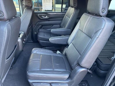 2022 Chevrolet Suburban 4WD RST