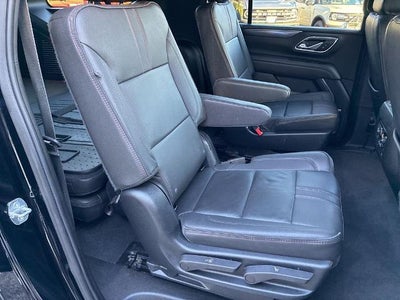 2022 Chevrolet Suburban 4WD RST