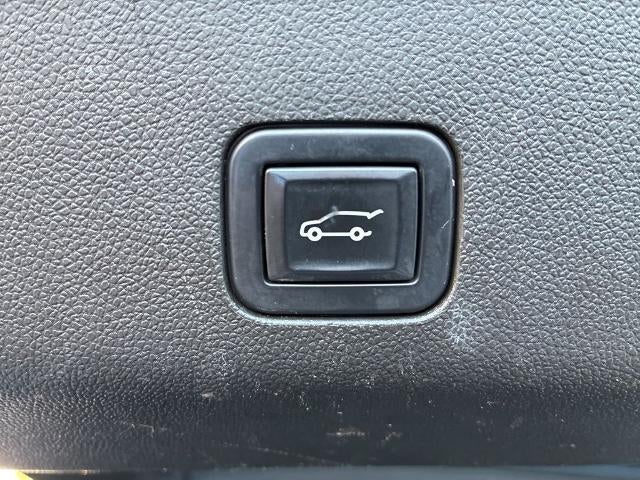 2022 Chevrolet Suburban 4WD RST