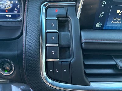 2022 Chevrolet Suburban 4WD RST