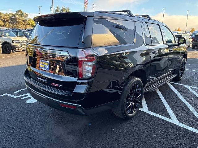 2022 Chevrolet Suburban 4WD RST