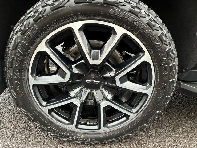 2022 Chevrolet Tahoe 4WD RST