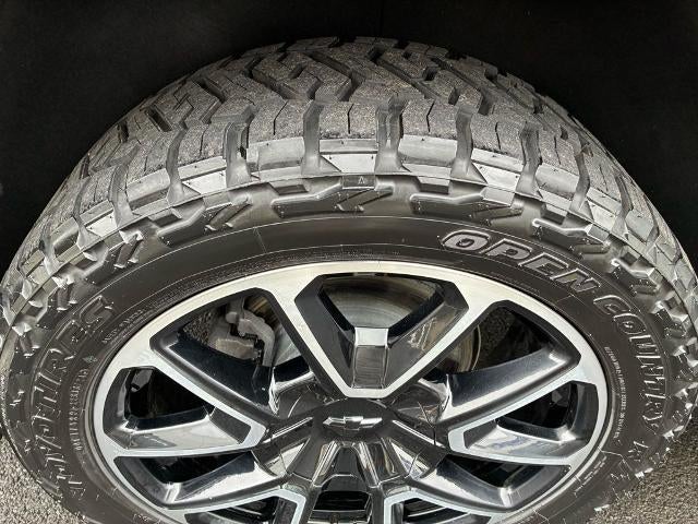 2022 Chevrolet Tahoe 4WD RST