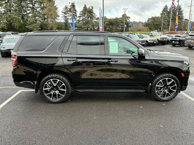 2022 Chevrolet Tahoe 4WD RST
