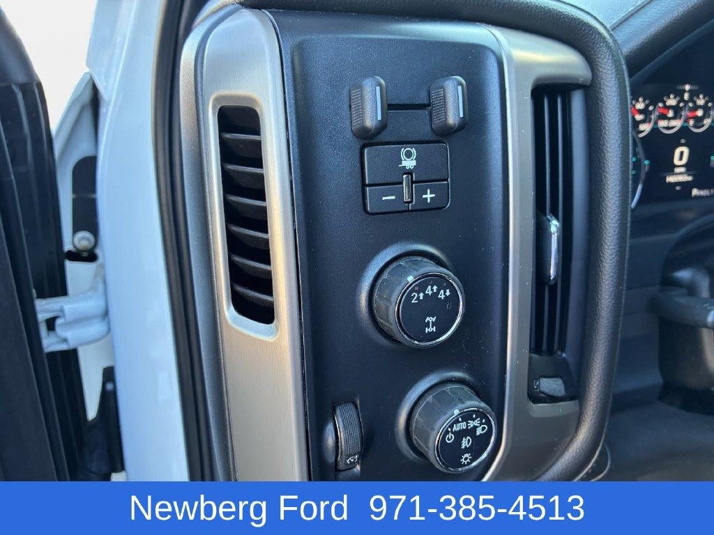 2017 GMC Sierra 2500 HD Crew Cab Standard Box 4-Wheel Drive Denali