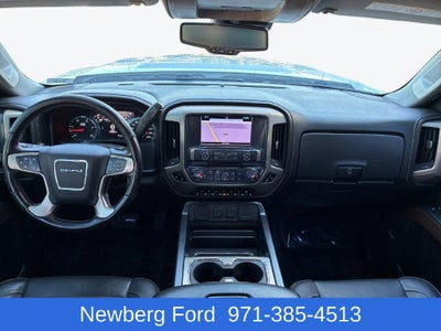 2017 GMC Sierra 2500 HD Crew Cab Standard Box 4-Wheel Drive Denali