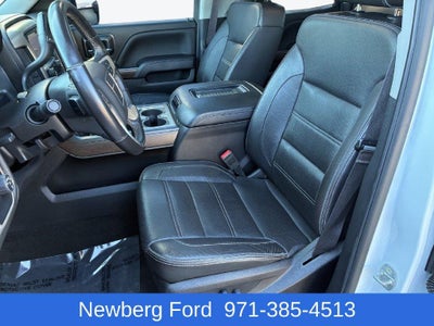 2017 GMC Sierra 2500 HD Crew Cab Standard Box 4-Wheel Drive Denali