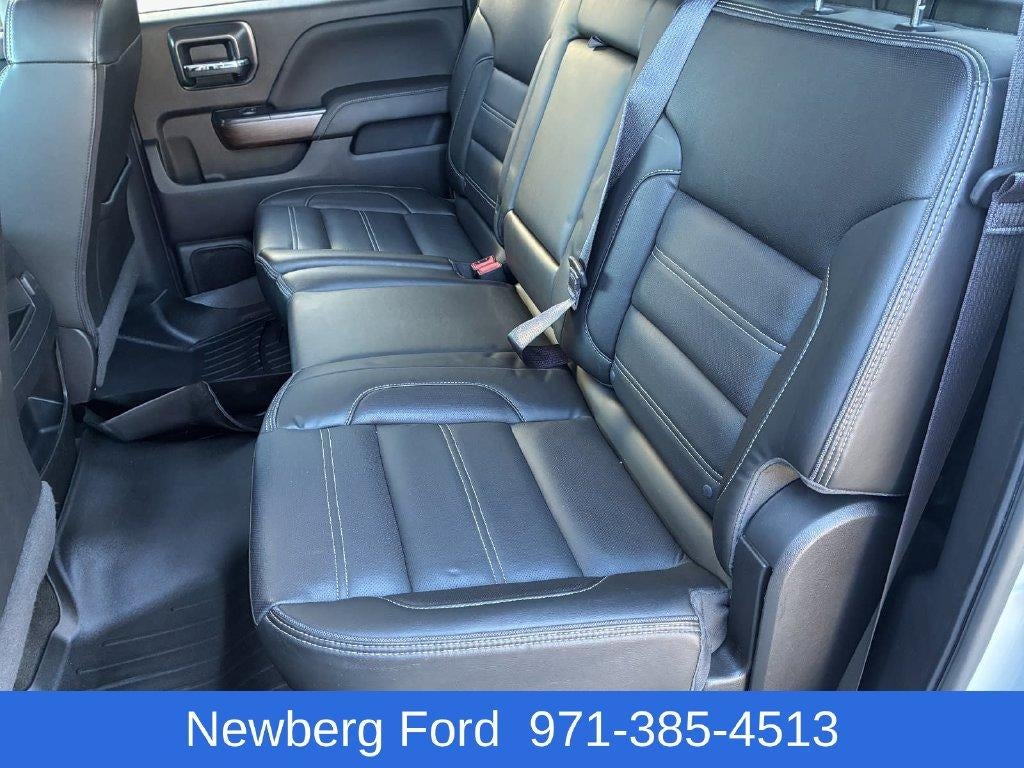 2017 GMC Sierra 2500 HD Crew Cab Standard Box 4-Wheel Drive Denali