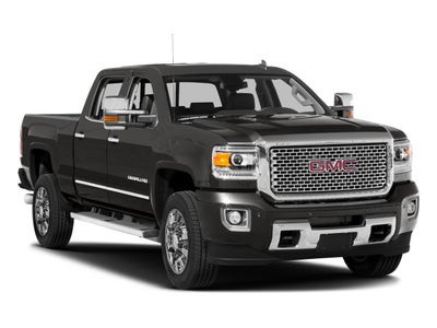 2017 GMC Sierra 2500 HD Crew Cab Standard Box 4-Wheel Drive Denali