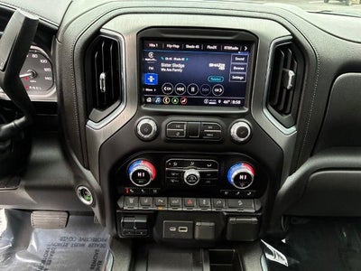 2022 GMC Sierra 2500 HD Crew Cab Standard Box 4-Wheel Drive Denali