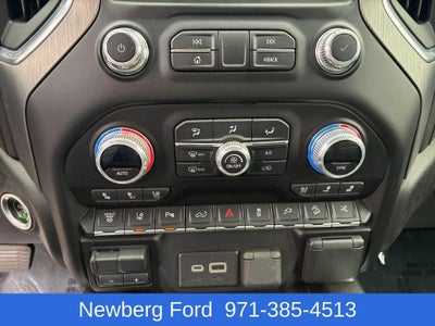 2023 GMC Sierra 3500HD Crew Cab Long Box 4-Wheel Drive Denali