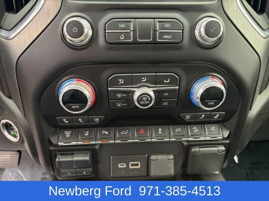 2023 GMC Sierra 3500HD Crew Cab Long Box 4-Wheel Drive Denali