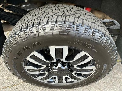 2024 GMC Sierra 3500HD Crew Cab Long Box 4-Wheel Drive Denali Ultimate