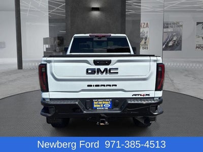 2024 GMC Sierra 2500 HD Crew Cab Standard Box 4-Wheel Drive AT4X