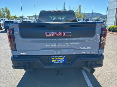2024 GMC Sierra 2500 HD Crew Cab Standard Box 4-Wheel Drive AT4X