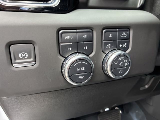 2025 GMC Sierra 3500HD Crew Cab Long Box 4-Wheel Drive Denali