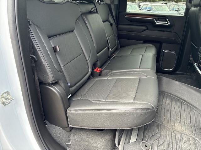 2025 GMC Sierra 3500HD Crew Cab Long Box 4-Wheel Drive Denali