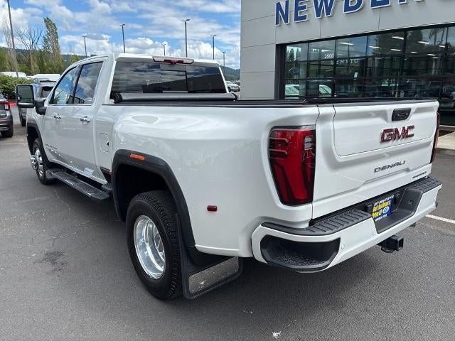 2025 GMC Sierra 3500HD Crew Cab Long Box 4-Wheel Drive Denali