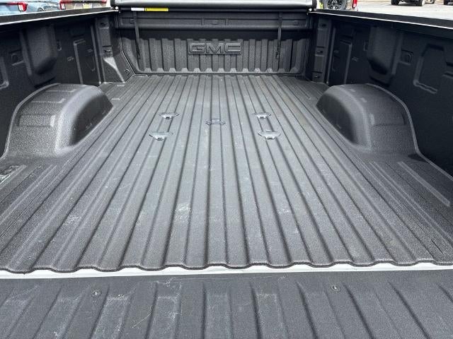 2025 GMC Sierra 3500HD Crew Cab Long Box 4-Wheel Drive Denali