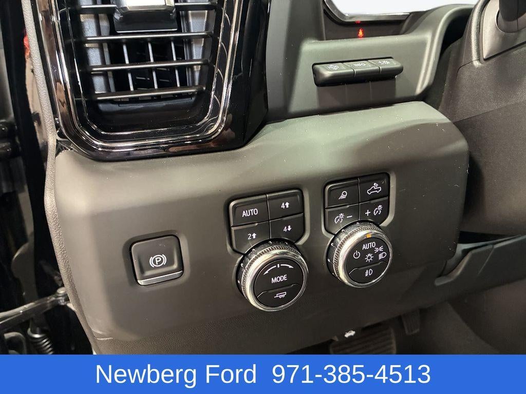 2025 GMC Sierra 2500 HD Crew Cab Standard Box 4-Wheel Drive AT4X