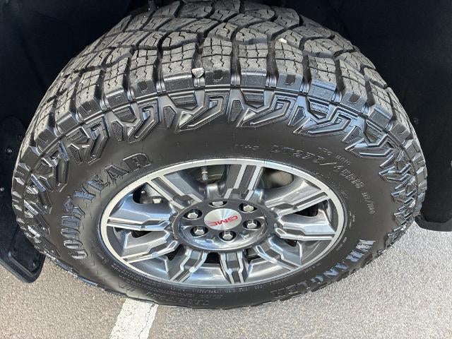 2024 GMC Sierra 1500 Crew Cab Short Box 4-Wheel Drive AT4