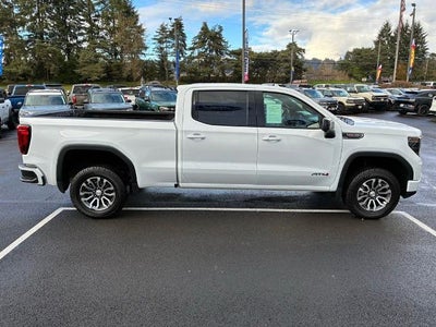 2023 GMC Sierra 1500 Crew Cab Standard Box 4-Wheel Drive AT4