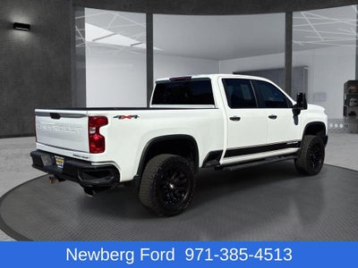 2023 Chevrolet Silverado 2500 HD Crew Cab Standard Box 4-Wheel Drive Custom