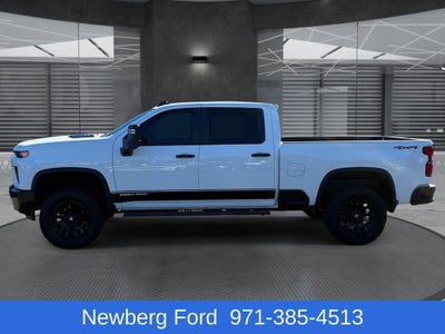 2023 Chevrolet Silverado 2500 HD Crew Cab Standard Box 4-Wheel Drive Custom