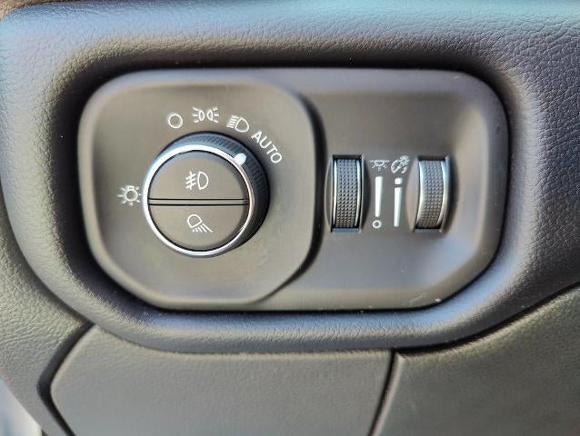 2021 RAM 3500 Laramie 4x4 Crew Cab 8' Box