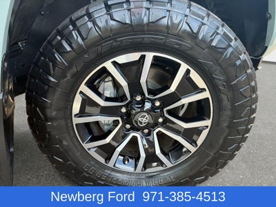2022 Toyota Tacoma 4WD 4WD TRD Sport Double Cab 6' Bed V6 AT (Natl)