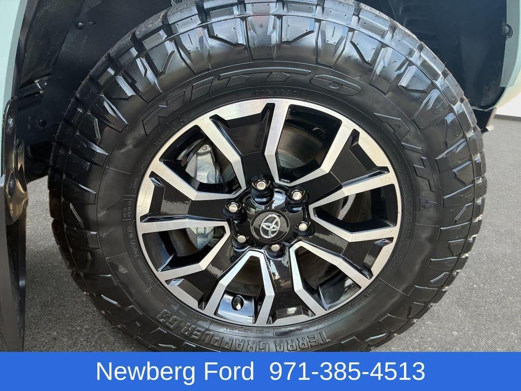 2022 Toyota Tacoma 4WD 4WD TRD Sport Double Cab 6' Bed V6 AT (Natl)