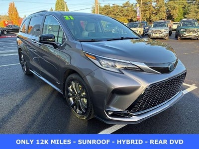 2021 Toyota Sienna XSE FWD 7-Passenger (Natl)