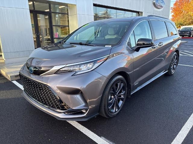 2021 Toyota Sienna XSE FWD 7-Passenger (Natl)