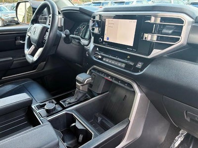 2024 Toyota Tundra 4WD 4WD SR5 CrewMax 5.5' Bed (SE)