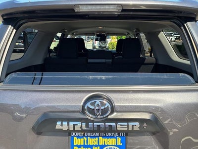 2022 Toyota 4Runner TRD Off Road 4WD (Natl)