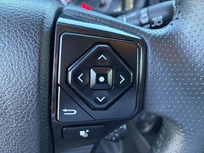 2022 Toyota 4Runner TRD Off Road 4WD (Natl)