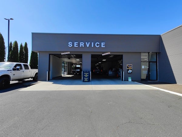 Newberg Ford Service Center